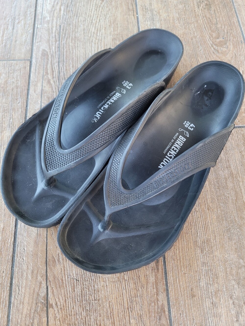 Birkenstock Honolulu Essentials Black EVA Thong Sandals for Men Size 43